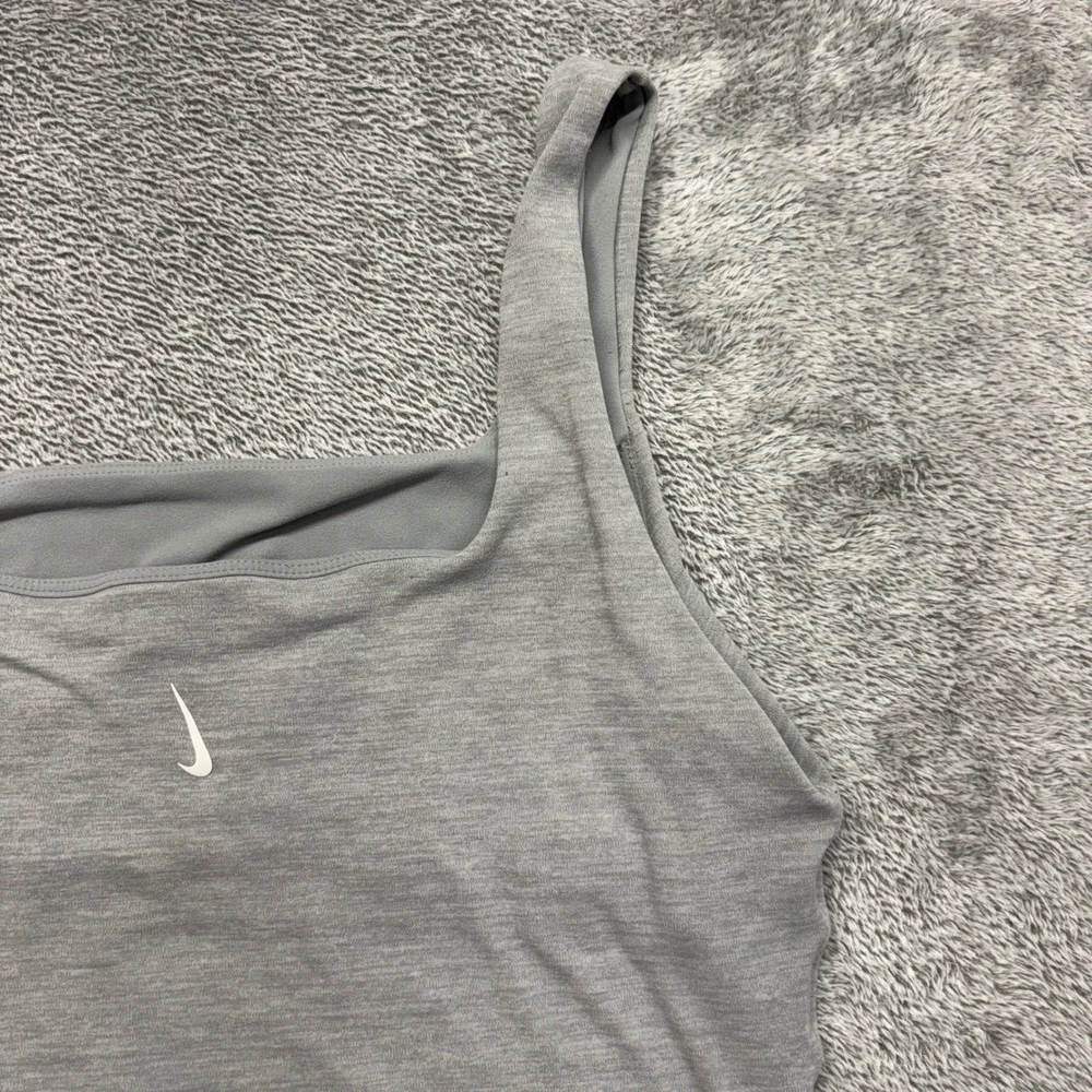 Nike Tank Top Women Large Grey Good Yoga Dri-FIT Square Neck Shelf Bra 820